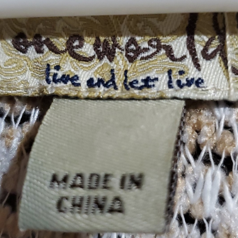 Sweater.  . - Picture 2 of 3